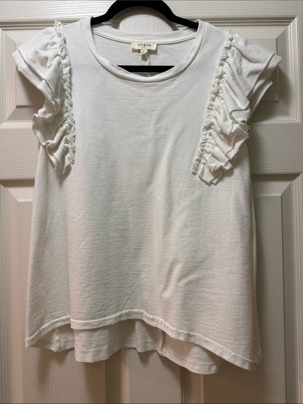 Umgee White Ruffle Sleeve Tee